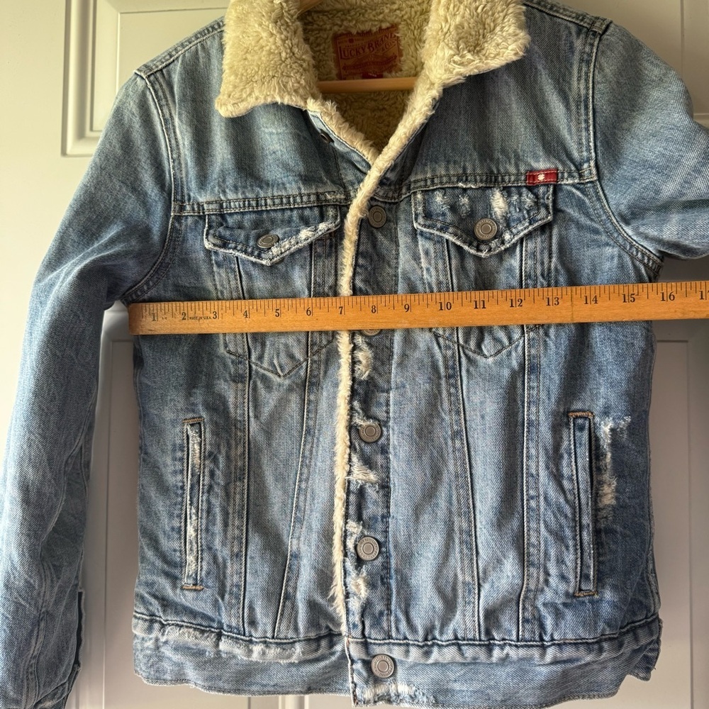 Lucky Brand Woman’s Sherpa Lined Denim Trucker Jacket - Picture 6 of 9